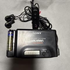 SONY WM-F702 ポータブルラジオカセットプレーヤー　リモコン付き SONY WM-F702 ポータブルラジオカセットプレーヤー リモコン付き