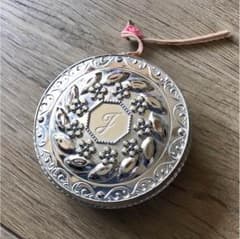 ジルスチュアート ファンデーションのサムネイル