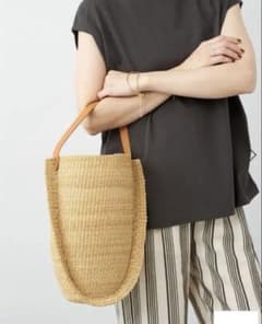 Plage INES BRESSAND 別注 RIBBON TAIL バッグ Plage INES BRESSAND別注 RIBBON TAIL ハンドバッグ - メルカリ