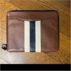 COACH クラッチバッグのサムネイル