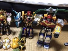 戦隊ロボのサムネイル