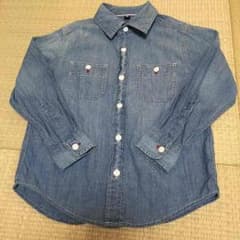ゆうきママ様専用 本日限定値下げ 新品未使用ユニクロ♡デニムシャツのサムネイル