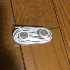 イヤフォンのサムネイル