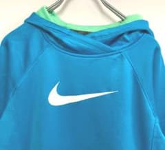 20981 NIKE  THERMA-FIT ロゴパーカー Lのサムネイル