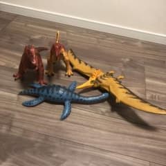 favorite collection恐竜フィギュアのサムネイル