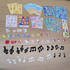 サンリオ ディズニー ドラえもん キャラクターシール 大量セットのサムネイル