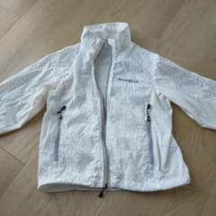 mont-bell　ウインドブレーカーキッズ　サイズ100のサムネイル