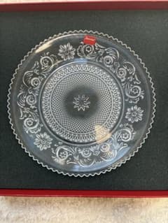 未使用　Baccarat クリスタル皿 約20cm Baccarat 花柄クリスタル皿 ギャランティカード付き 直径20cm - メルカリ