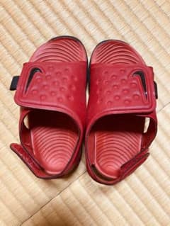 NIKEレッド サンダル ベビー用　12㎝のサムネイル