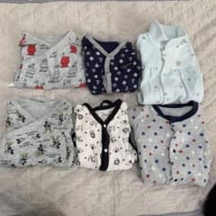 合計６枚！！長袖ロンパース肌着　まとめ売りのサムネイル