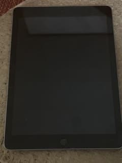 ipad 6世代　32gbのサムネイル