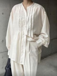 【新品】ブラウス 長袖シャツ アプリコットのサムネイル