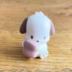 サンリオ ポチャッコ おすわり ミニフィギュア ガチャガチャのサムネイル