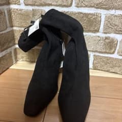 ZARA スエード ブラックブーツ 高ヒールのサムネイル