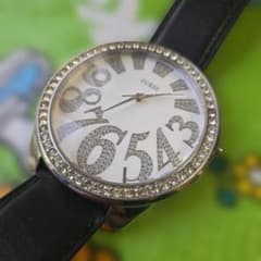 GUESS 超ビッグフェイス‼️