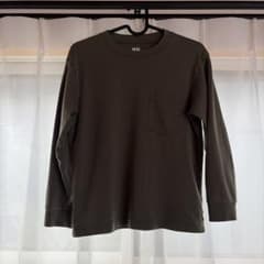 UNIQLO U 長袖カットソー カーキ ポケット付き 150のサムネイル