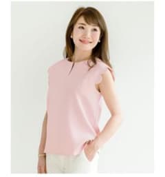 ♡まゆ様専用♡スカラップのトップスのサムネイル