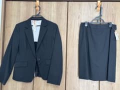 レディース スーツセット　上下セット　リクルート　ビジネス　クリーニング済　美品のサムネイル