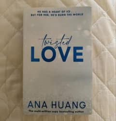 Twisted Love - Ana Huang English Bookのサムネイル