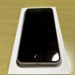 iPhone se 第3世代　本体のサムネイル