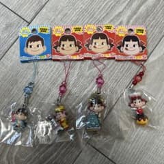 ご当地ペコちゃん ストラップ 4種セット - メルカリ