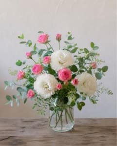 スプレーバラ(ピンクワルツ)とトルコキキョウ 季節のお花切り花ブーケのサムネイル