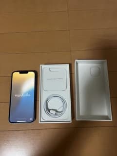 Apple iPhone 13 ブルー 本体 充電ケーブル付きのサムネイル