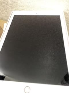 【本日のみ出品】第六世代 iPad WI-FI 32GB 2018 GDのサムネイル