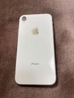 Apple iPhone XR ホワイト 本体　値下げしましたのサムネイル