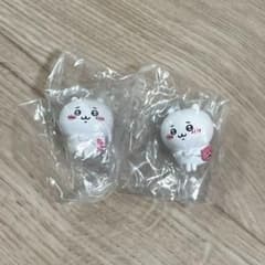 座るちいかわ(ちいかわガチャ)のサムネイル