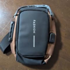ブラウン ショルダーバッグ スマホ収納のサムネイル