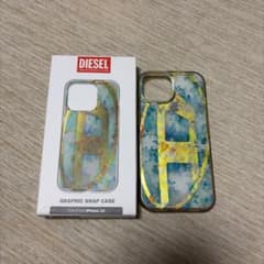 DIESEL iPhone15ケースのサムネイル