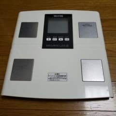 タニタ　体組成計のサムネイル