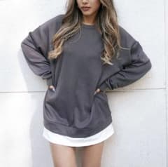 レイヤード風、トレーナー、ユニクロ、ジーユー、マウジー、ワンウェイ、イング、ザラのサムネイル
