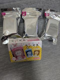ちいかわ アクリルキーホルダー 3個セットのサムネイル