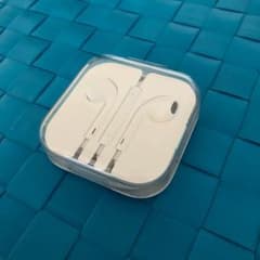 【未使用品】iPhone 純正 イヤホンのサムネイル