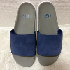 極美品　UGG ツインフェイスシープスキン　XAVIER TF スライドサンダルのサムネイル