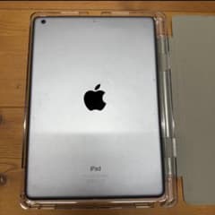 【良品】 Apple iPad Air 64GB タブレット クリアケース付きのサムネイル
