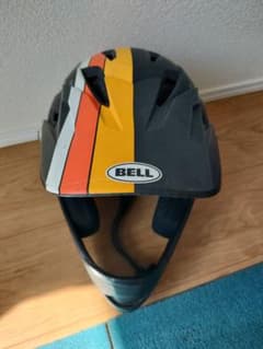 BELL ジュニア フルフェイスヘルメット 55〜57cm　MDサイズのサムネイル