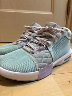 NIKE レブロン ウィットネス 8 EPのサムネイル