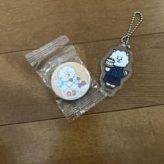 BT21 RJ Can Badge & Acrylic Keychain Set
