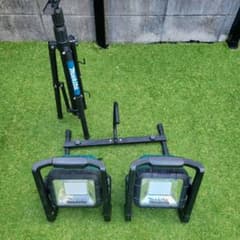 マキタ　Makita　 LEDワークライト ML805　2灯三脚セットのサムネイル