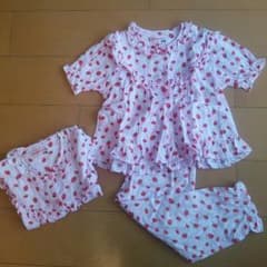 いちご柄パジャマ☆３点セット 110cmのサムネイル