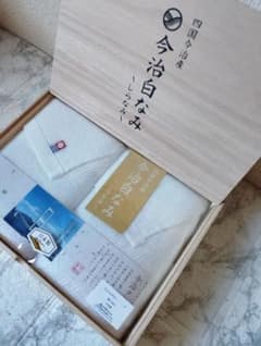 今治白なみ フェイスタオル２枚セット 木箱入り！！のサムネイル