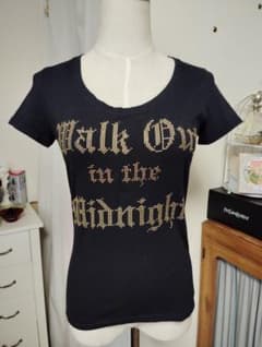 Walk On In The Midnight スタッズ Tシャツ ブラックのサムネイル