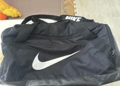NIKE ナイキ ボストンバック 90L 黒色　ラケットバックのサムネイル