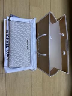 MICHAEL KORS 長財布 ベージュのサムネイル