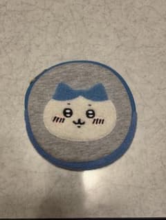 ちいかわ 相良刺繍なまんまるポーチ　ハチワレのサムネイル