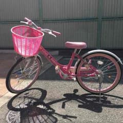 LOVE&PEACE 20インチ女の子ピンク色自転車のサムネイル