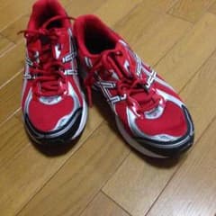 やす様専用アシックススニーカーのサムネイル